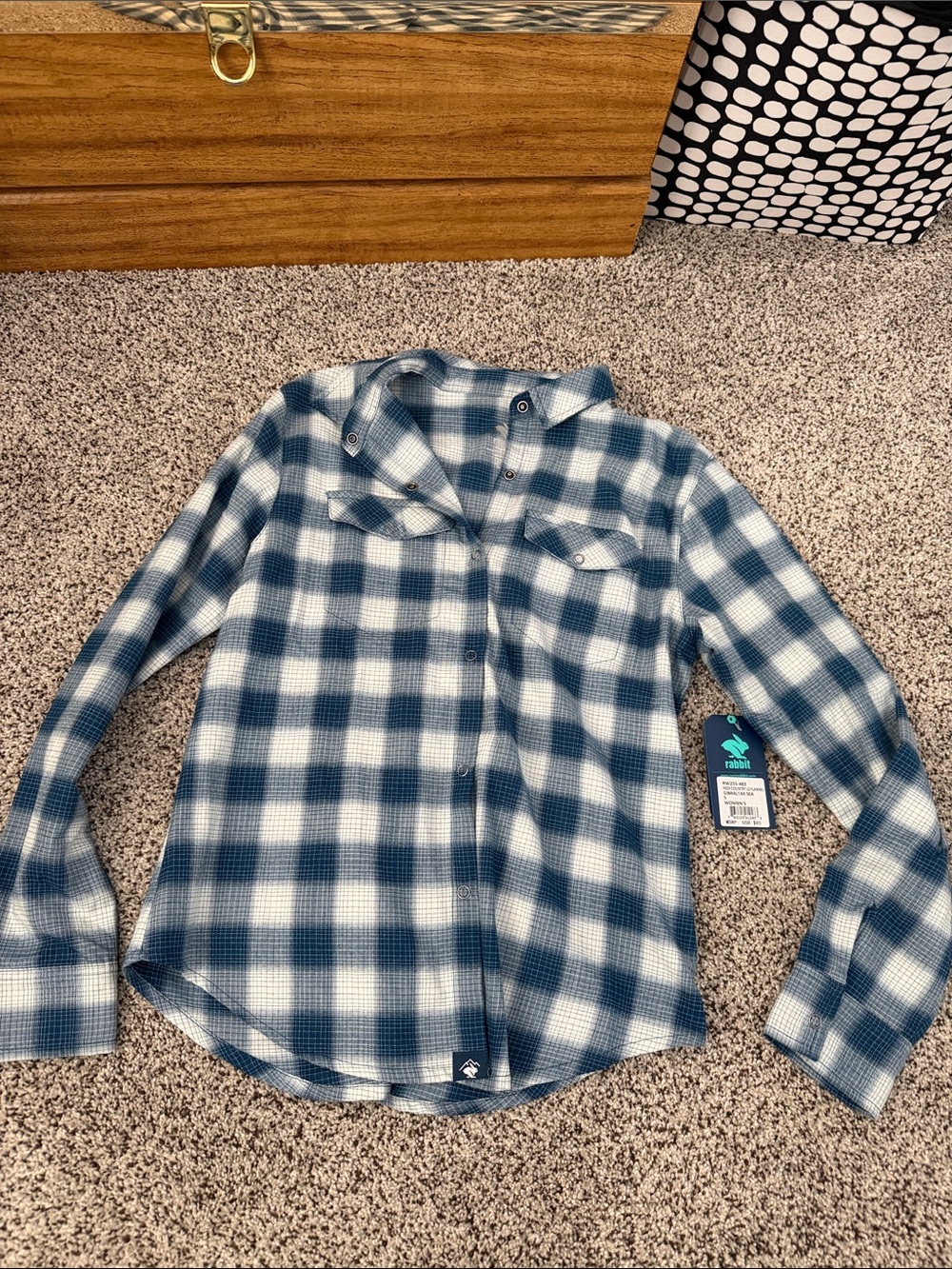 NWT Rabbit High Country Blue and White Plaid Flannel Shirt